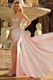 Vestido de Baile Longo com Alças Finas e Apliques em Champanhe