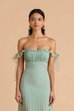 Sage Green fora do ombro Chiffon plissado A-Line Long Bridesmaid Dress