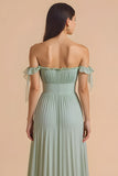 Sage Green fora do ombro Chiffon plissado A-Line Long Bridesmaid Dress