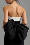 Strapless preto e branco bainha vestido formal longo com fenda