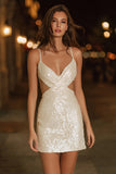Cintas de espaguete Sparkly Ivory Bodycon cortadas para fora vestido de cocktail curto com lantejoulas