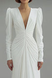 Marfim V-Neck Ruched Bainha Vestido de Noiva Manga Longa