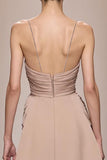 Champagne cetim backless ruched longo vestido de noite com fenda