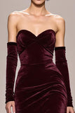 Vestido de noite de veludo longo sem alças vermelho escuro com fenda