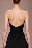 Preto Uma linha de cetim frisado querida vestido de noite com fenda