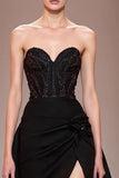 Preto Uma linha de cetim frisado querida vestido de noite com fenda