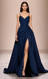 Vestido de Noite Comprido Azul Escuro de Alças Finas com Franzido e Corte em A com Fenda