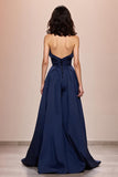 Azul escuro A-Line cetim sem alças longo vestido de noite