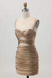 Escuro Khaki Ruched Cut-Out Tight Mini Homecoming Dress com renda para trás