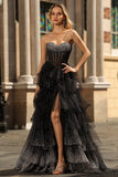 Vestido de baile de finalistas preto, branco de linha A, espartilho de bolinhas em camadas, com folhos