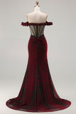 Vestido de baile preto vermelho de sereia ombro descoberto e tamanho longo com fenda