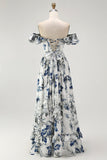 Floral azul babado fora do ombro um vestido de dama de honra linha