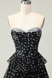Preto e Branco Uma Linha Espartilho Sem Alças Tiered Long Polka Dots Prom Dress with Ruffles