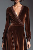 Café Veludo A-Line Vestido Formal de Manga Longa com Renda