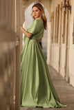 Vestido longo de baile de finalistas de cetim em forma de olho de fechadura verde sálvia com mangas curtas