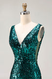 Vestido de baile de finalistas com lantejoulas abertas e sereia verde pavão brilhante
