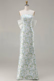 Vestido de Dama de Honor Longo Sereia Sem Alças com Estampado Floral Branco e Azul e Laço