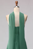 Vestido de Dama de Honor Verde com Folhos e Um Lenço no Pescoço