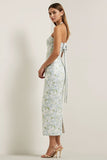 Vestido Midi Justo ao Corpo com Estampado Floral Azul e Branca para Convidada de Casamento