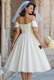 Vestido de noiva midi de linha marfim com ombro descoberto e laço