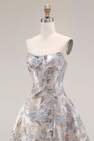 Vestido de Baile Longo Prateado Jacquard Sem Alças com Racha