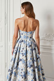 Flor azul estampada sem alças uma linha longo vestido de baile com fenda