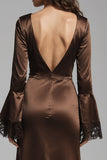Vestido formal de cetim com decote em V e decote longo com fenda