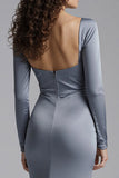 Vestido formal de mangas compridas em cetim azul poeirento, com strass