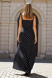 Vestido longo de bolinhas com decote quadrado, preto e branco