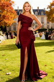 Vestido formal longo de sereia de um ombro em Borgonha com fenda