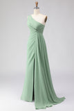 Vestido de dama de honor verde sálvia, linha A, um ombro comprido, com fenda