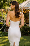 Vestido de Noiva Curto Branca em Renda com Alças Finas e Corte Justo