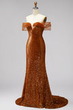 Vestido de baile de finalistas com lantejoulas de sereia de ombros descobertos, decote em V e cauda de varrida
