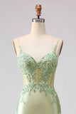 Vestido de Baile de Finalista Longo com Espartilho Verde Claro com Missangas e Sereia Verde Clara