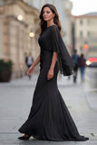 Vestido Preto Sereia Comprido com Decote em Bico para Mãe da Noiva