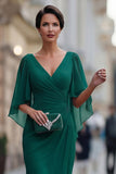 Vestido Comprido Sereia Verde Escuro com Decote em V para Mãe da Noiva