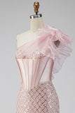 Sereia de cetim cor-de-rosa, lantejoulas, pérolas, espartilho de um ombro Vestido de baile comprido com fenda