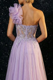 Vestido de noite de sereia roxo brilhante com folhos e folhos de um ombro e fenda