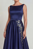 Vestido Comprido Marinha Estilo Bateau com Aplicações para Mãe da Noiva