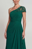 Vestido de Mãe da Noiva de Chiffon Verde Escuro de um ombro