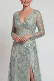 Vestido Mãe da Noiva de Longo Linha A Verde com Fenda e Mangas
