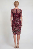 Vestido Midi Borgonha Brilhante com Aplicações e Lantejoulas para Mãe da Noiva
