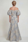 Vestido de Mãe da Noiva Floral Azul Poeirento, Ombro Descoberto