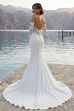 Vestido de Noiva Sweep Sweep em Marfim com Mangas