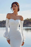 Vestido de Noiva Boémio com Cauda Varredura Aplicadas em Sireia em Quiffon Marfim com Mangas