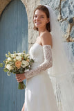 Vestido de Noiva Comprido Sem Alças em Chiffon Marfim com Racha