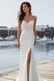 Vestido de Noiva com Cauda Varrida de Marfim de Sereia com Fenda