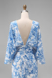 Vestido Longo Branca e Azul com Estampa Floral para a Mãe da Noiva com Mangas