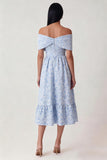 Vestido Midi Azul Jacquard com Ombros a Ombro e babados para Convidada de Casamento