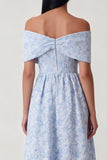 Vestido Midi Azul Jacquard com Ombros a Ombro e babados para Convidada de Casamento